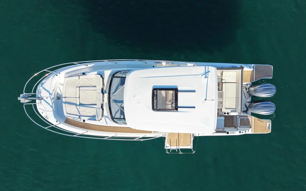 slider 1 Jeanneau Cap Camarat 10.5 WA