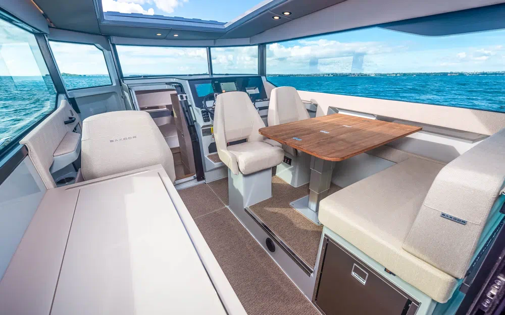 slider 16 Saxdor 320 GTC