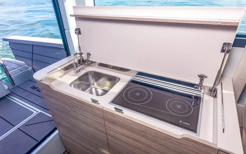 slider 17 Saxdor 320 GTC