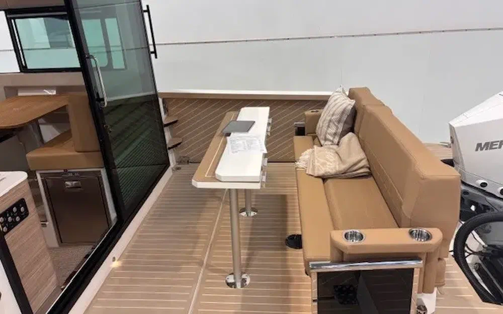 slider 8 Saxdor 320 GTC