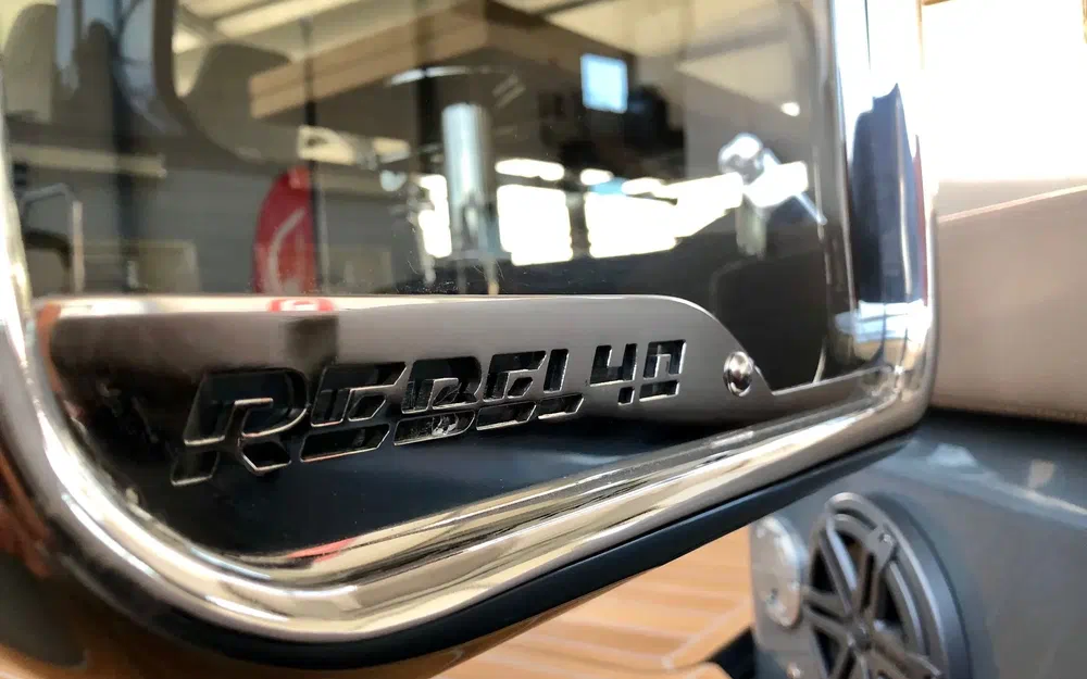 slider 18 Sacs Rebel 40