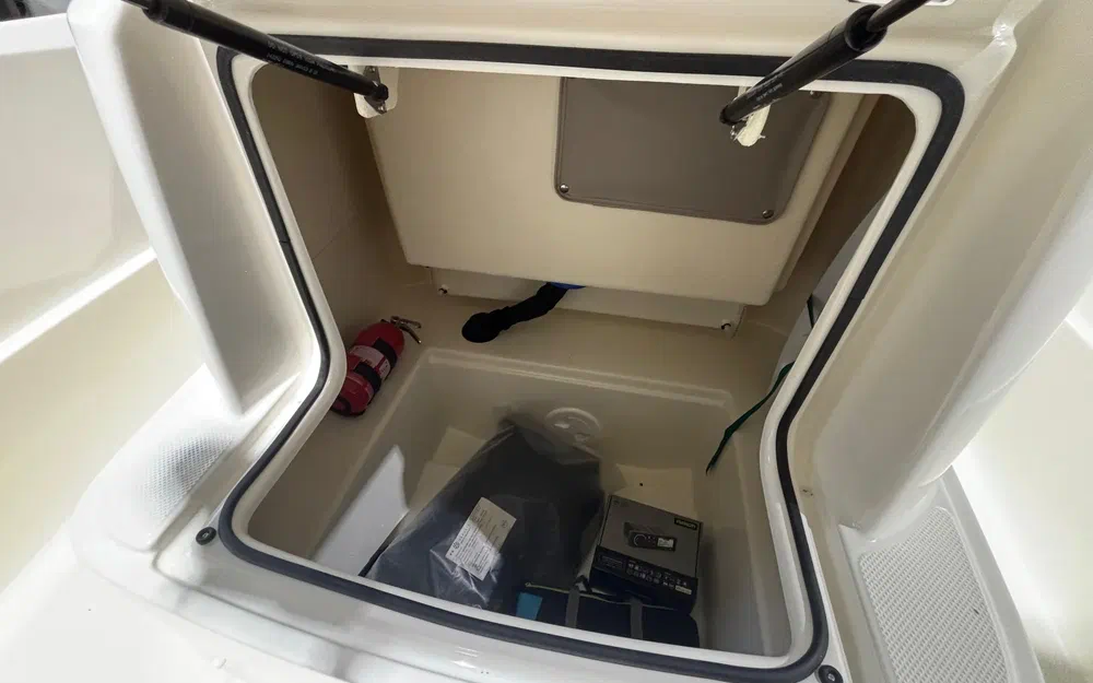 slider 13 Quicksilver Activ 555 Open