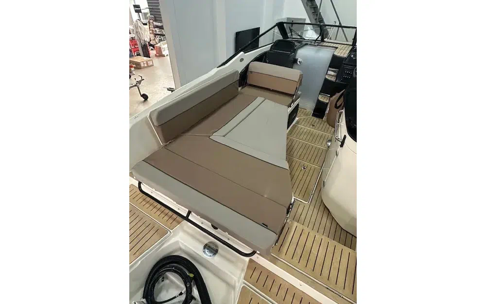 slider 12 Quicksilver Activ 755 Cruiser