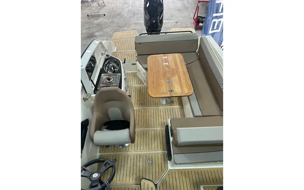 slider 15 Quicksilver Activ 755 Cruiser