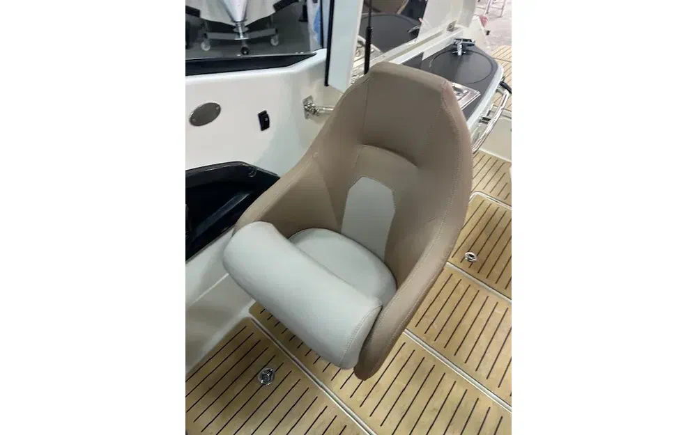 slider 19 Quicksilver Activ 755 Cruiser