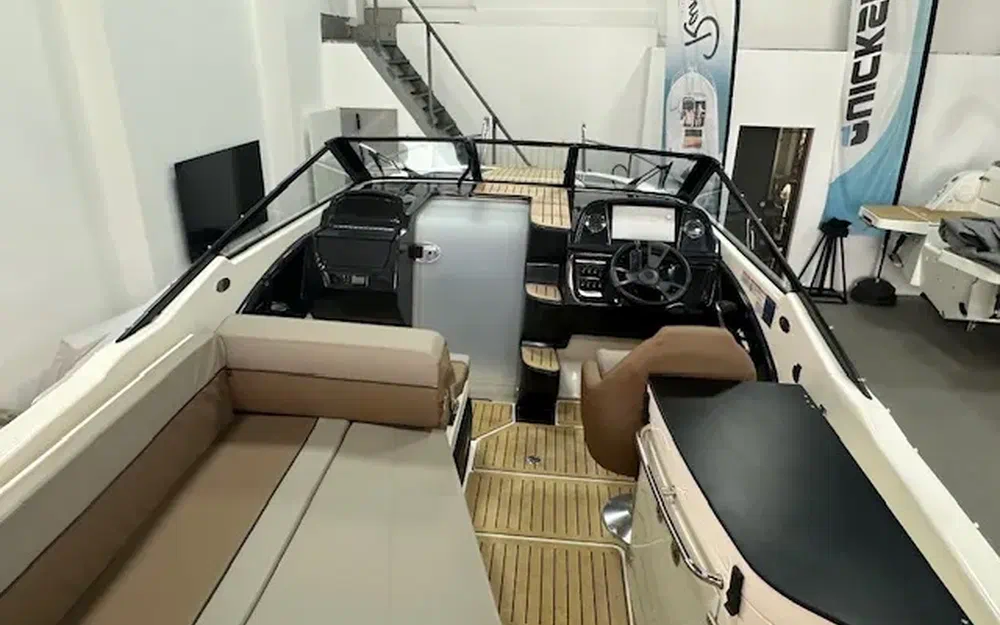 slider 3 Quicksilver Activ 755 Cruiser