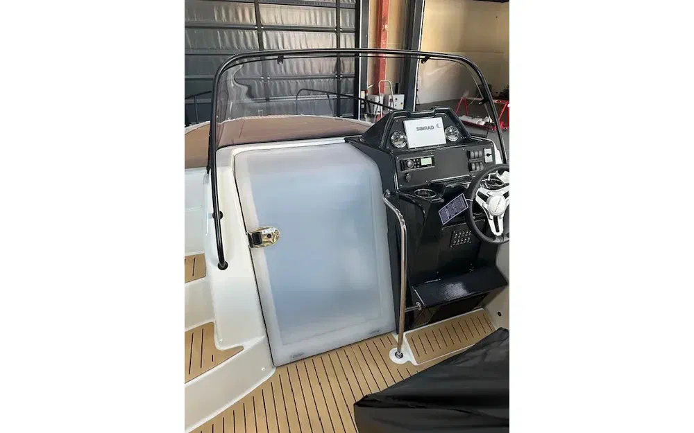 slider 14 Quicksilver Activ 755 Sundeck