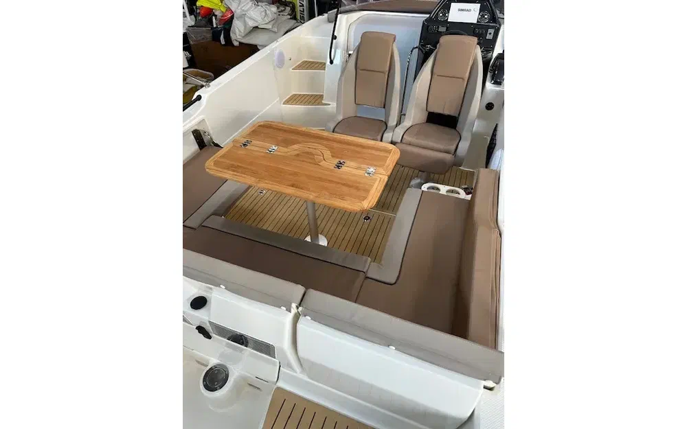 slider 18 Quicksilver Activ 755 Sundeck