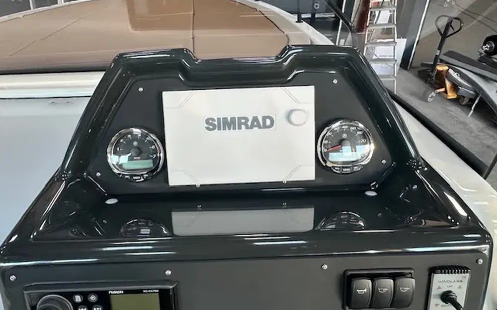 slider 6 Quicksilver Activ 755 Sundeck