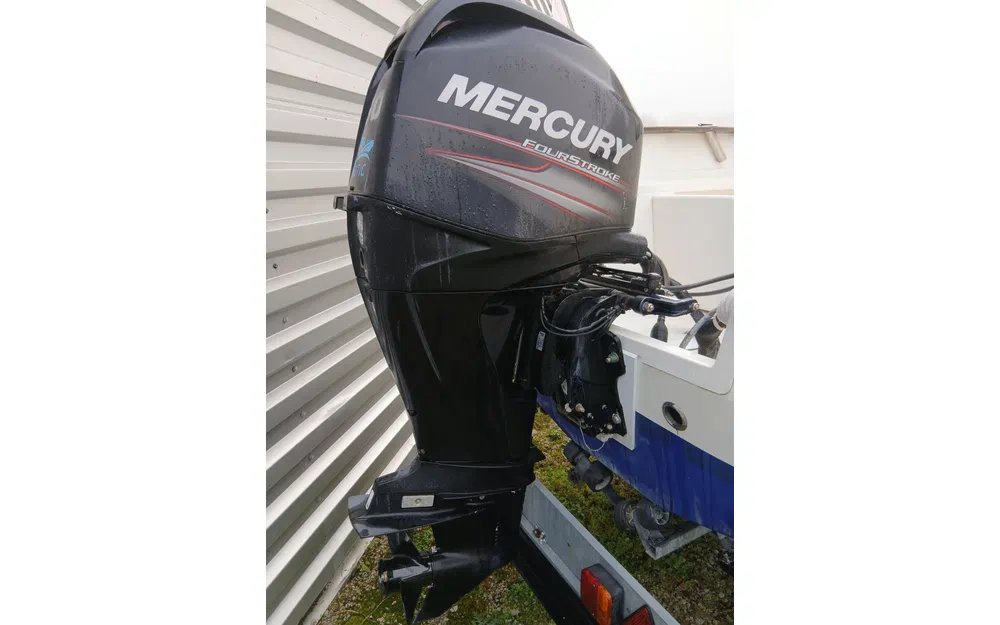 slider 7 Quicksilver 500 Pilothouse