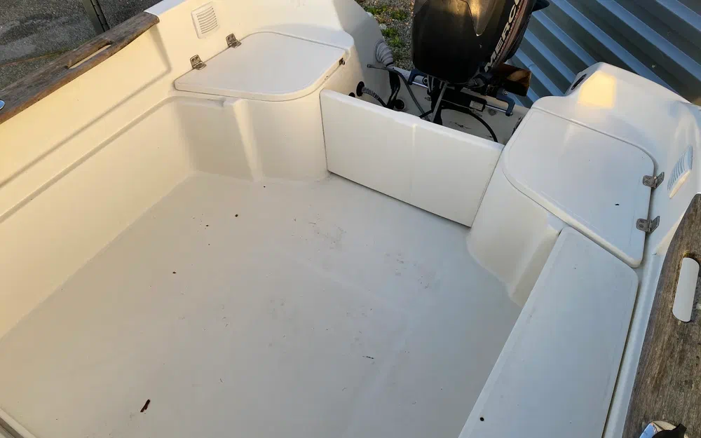 slider 2 Quicksilver 500 Pilothouse