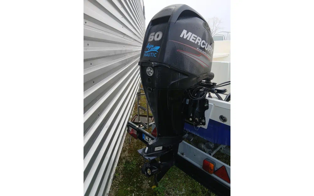 slider 8 Quicksilver 500 Pilothouse