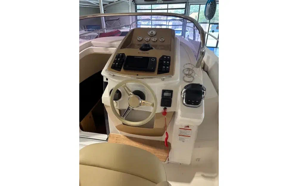 slider 2 Sessa Marine Key Largo 27 Inboard