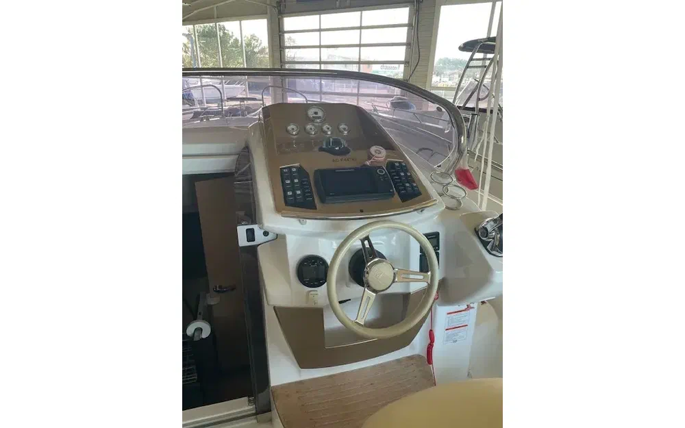 slider 11 Sessa Marine Key Largo 27 Inboard