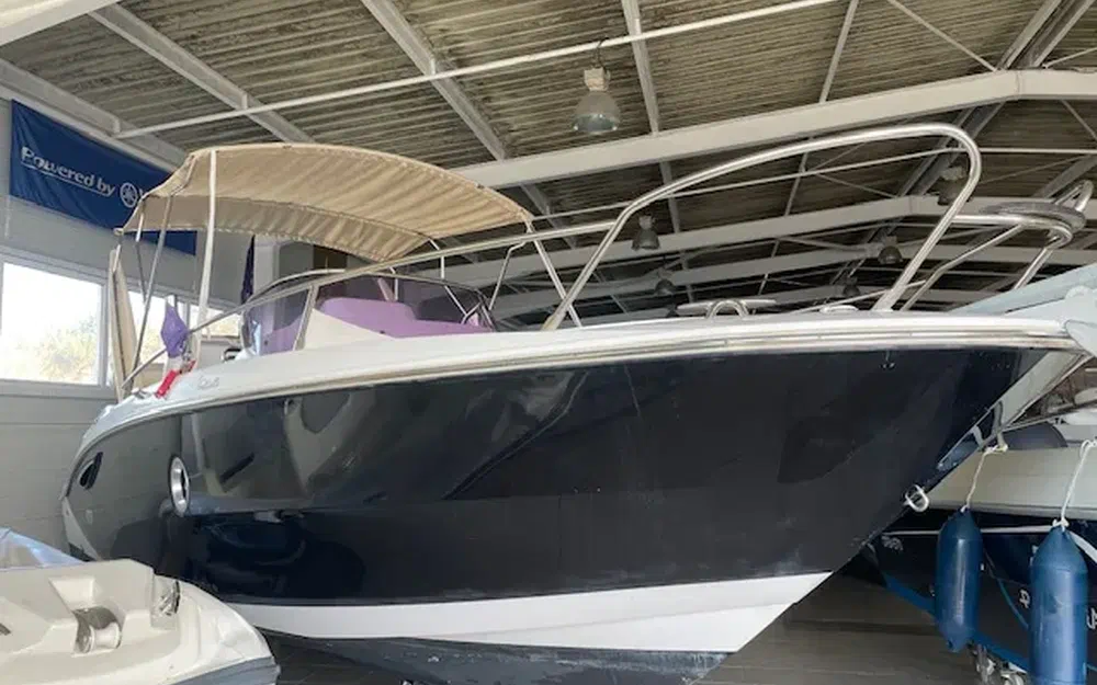 slider 0 Sessa Marine Key Largo 27 Inboard