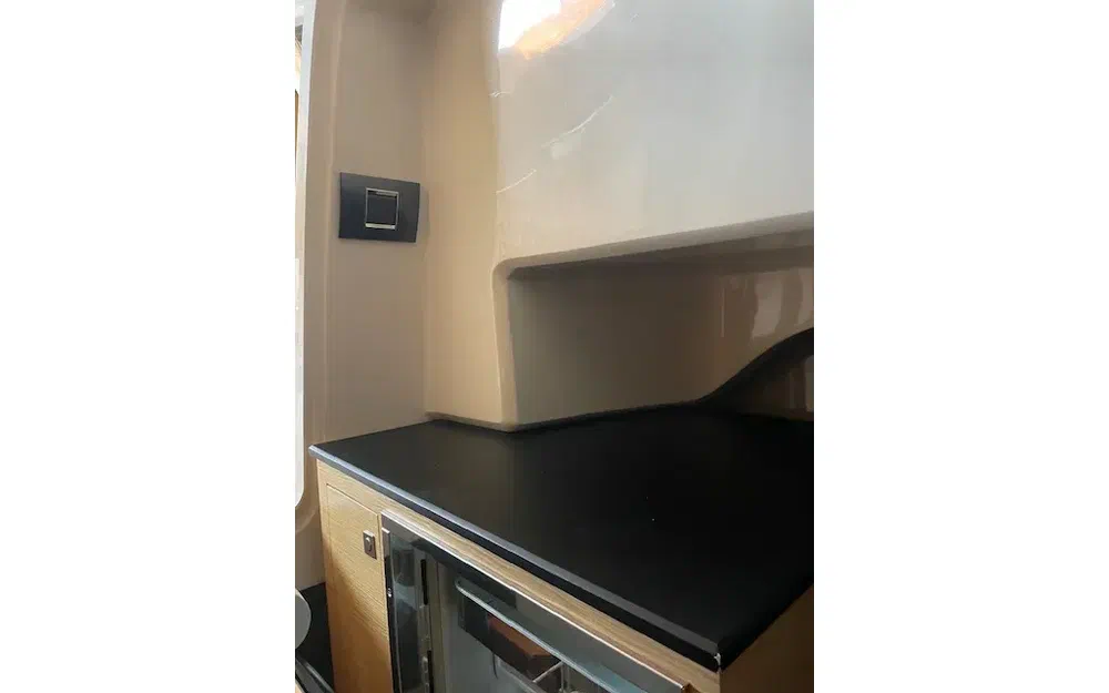 slider 2 Sessa Marine Key Largo 27 Inboard