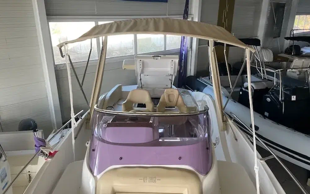 slider 7 Sessa Marine Key Largo 27 Inboard