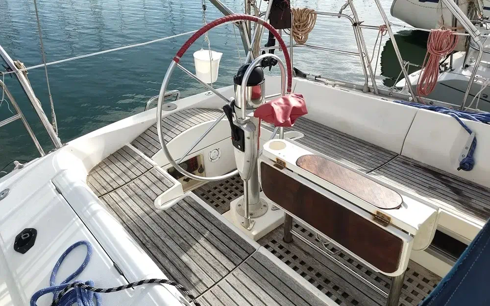 slider 28 Beneteau Oceanis 390