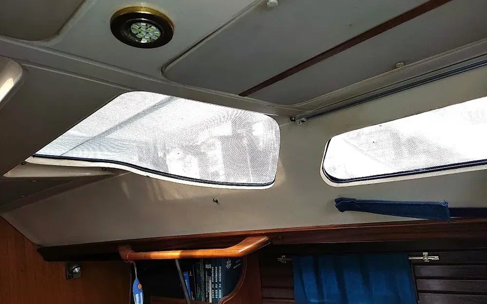 slider 37 Beneteau Oceanis 390