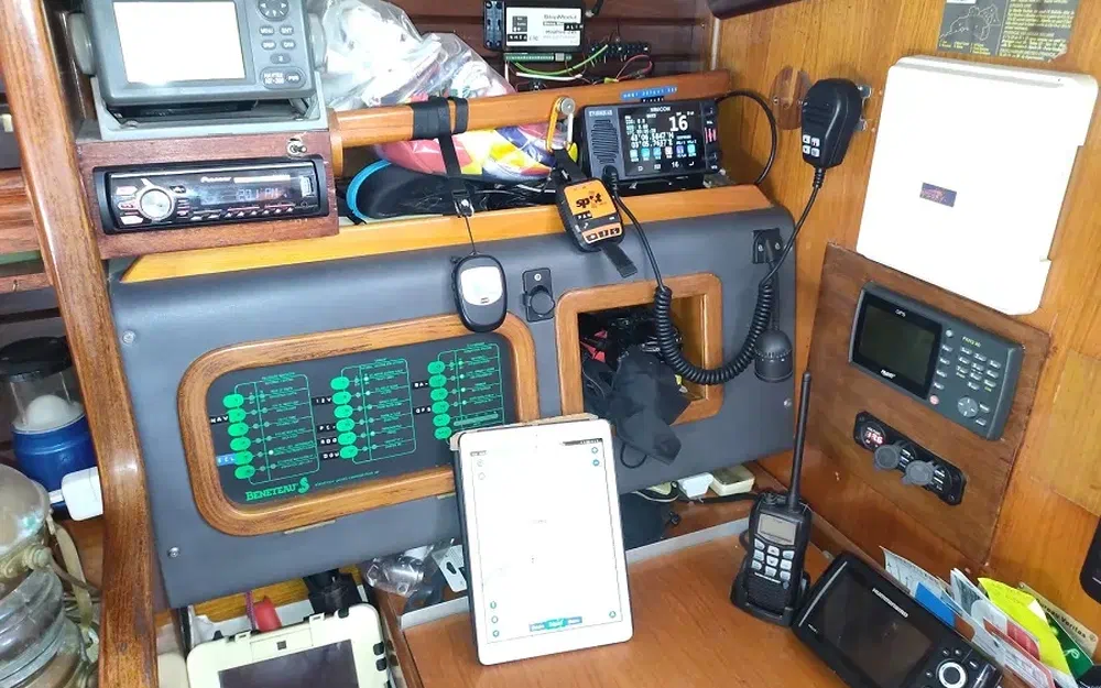 slider 43 Beneteau Oceanis 390