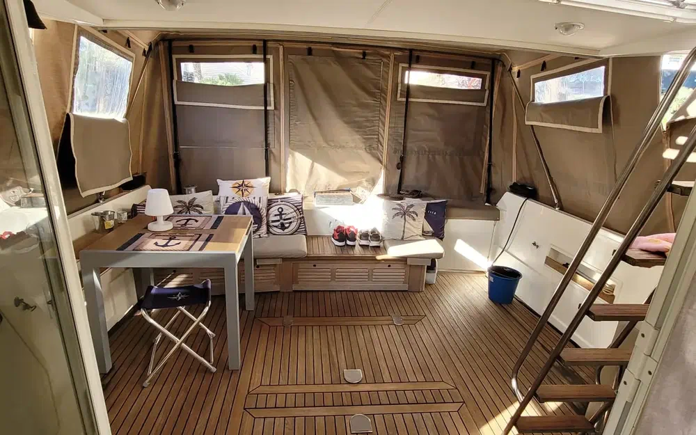 slider 9 Guy Couach 1401