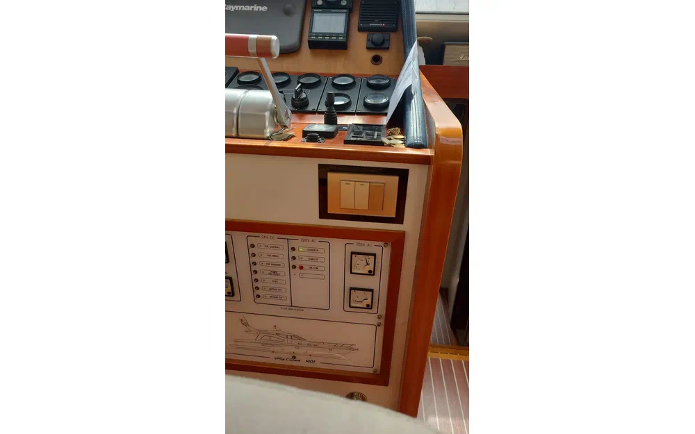 slider 29 Guy Couach 1401