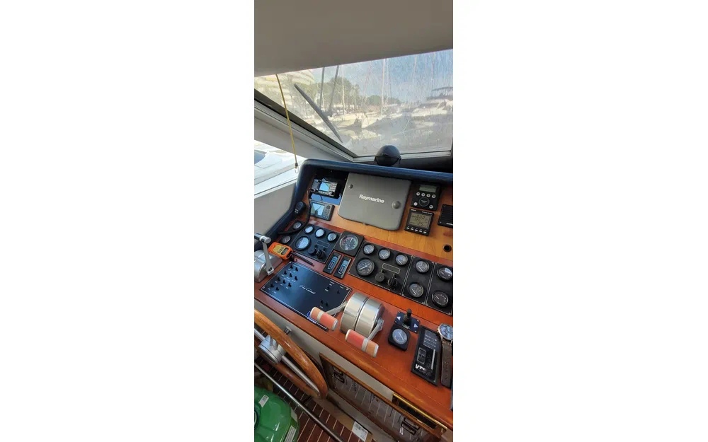 slider 50 Guy Couach 1401