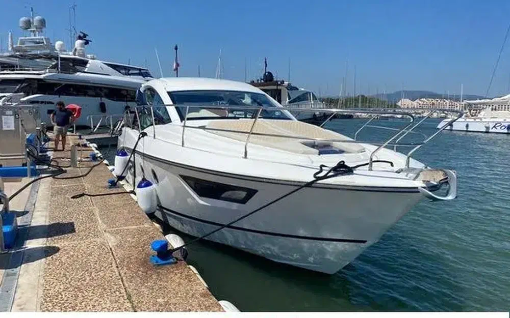 slider 5 Beneteau Gran Turismo 40
