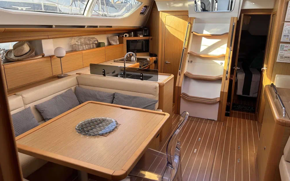 slider 3 Jeanneau Sun Odyssey 50 DS