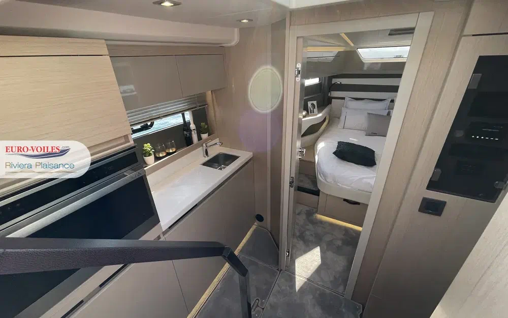 slider 16 Jeanneau DB 43