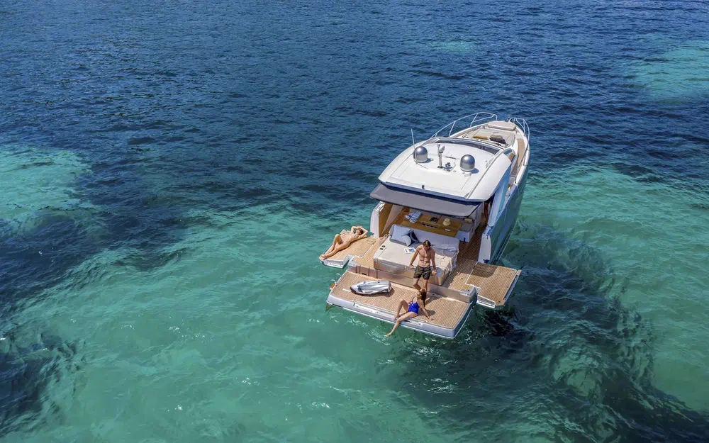 slider 2 Jeanneau DB 43