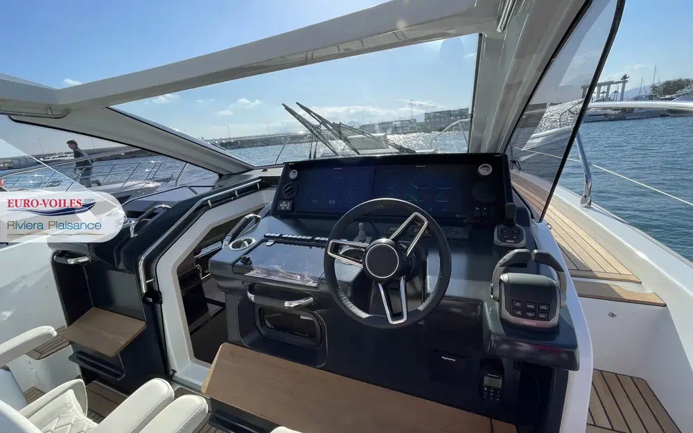 slider 14 Jeanneau DB 43