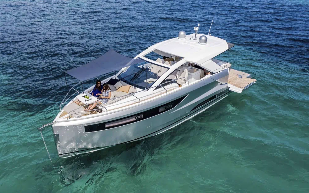 slider 3 Jeanneau DB 43