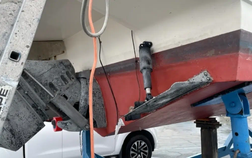 slider 23 Carver 2557 Montego