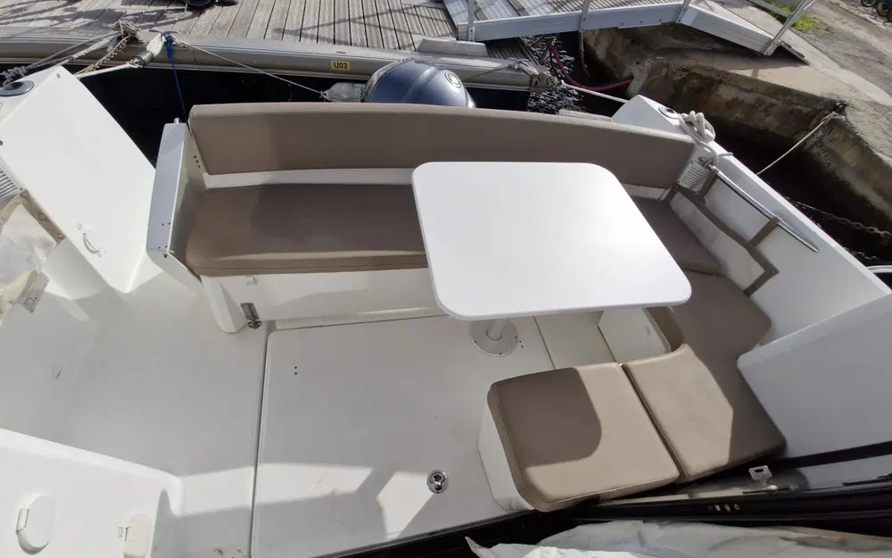 slider 6 Jeanneau Merry Fisher 855