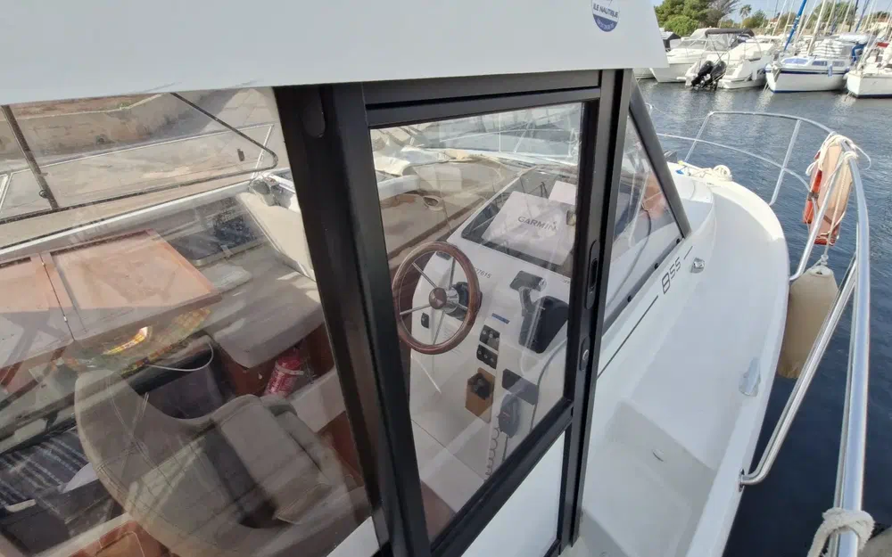 slider 7 Jeanneau Merry Fisher 855