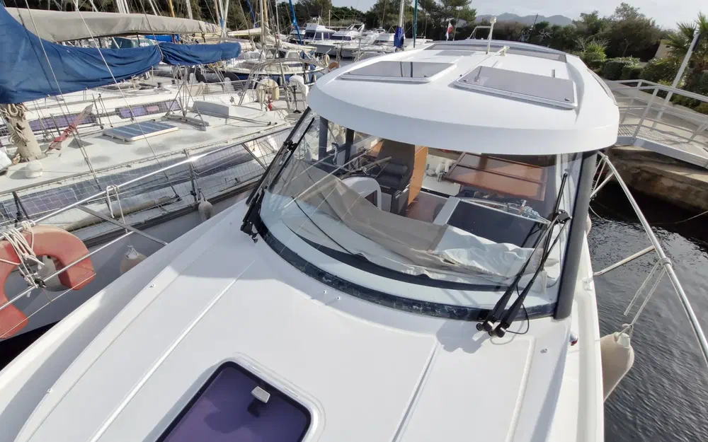 slider 8 Jeanneau Merry Fisher 855