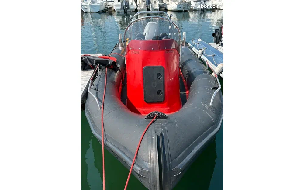 slider 2 Ribcraft 5.85