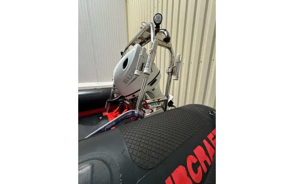 slider 6 Ribcraft 5.85