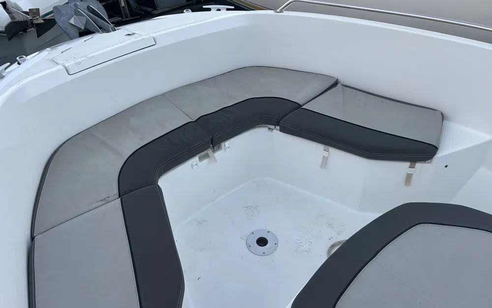 slider 10 Jeanneau Cap Camarat 7.5 CC