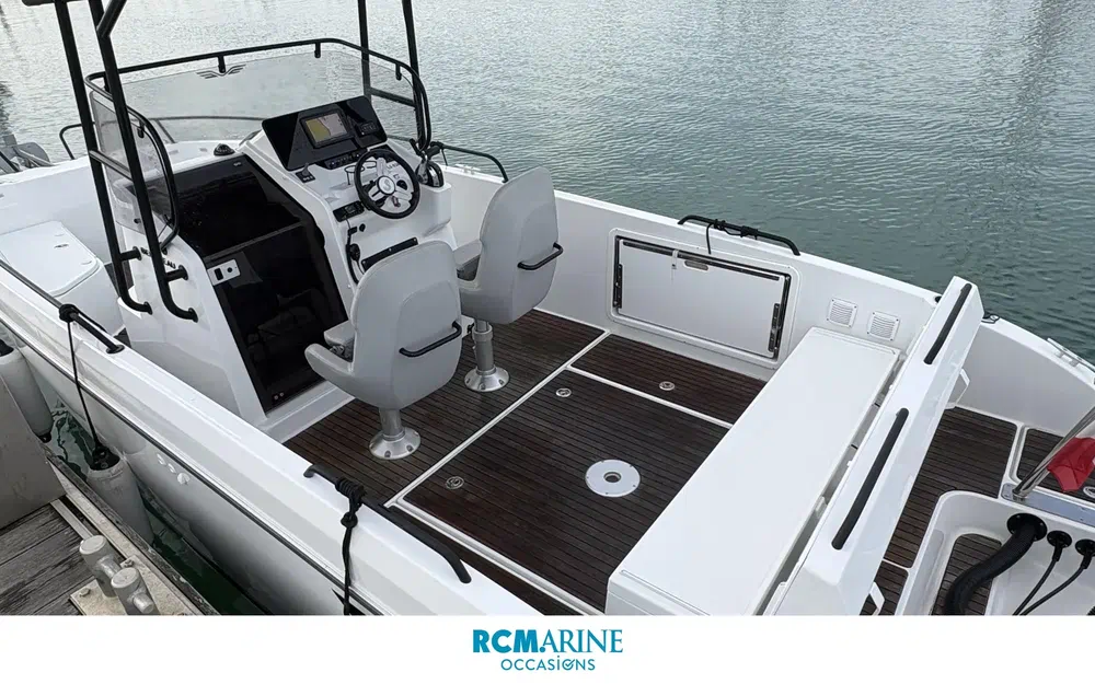 slider 6 Beneteau Flyer 8 SPACEdeck