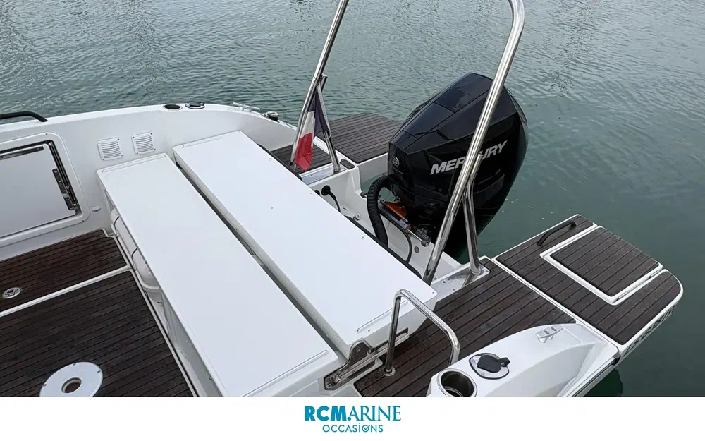 slider 7 Beneteau Flyer 8 SPACEdeck