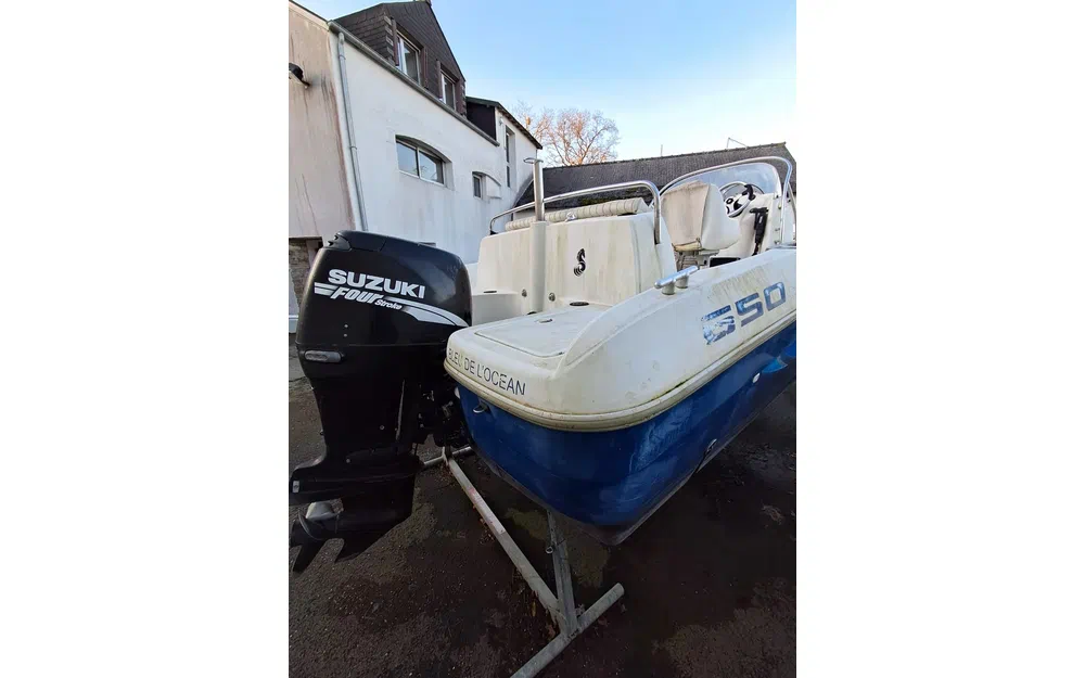 slider 4 Beneteau Flyer 650 Open