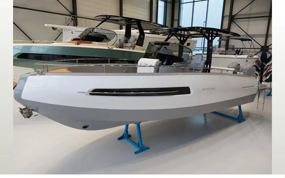 slider 1 Invictus 280 TTS