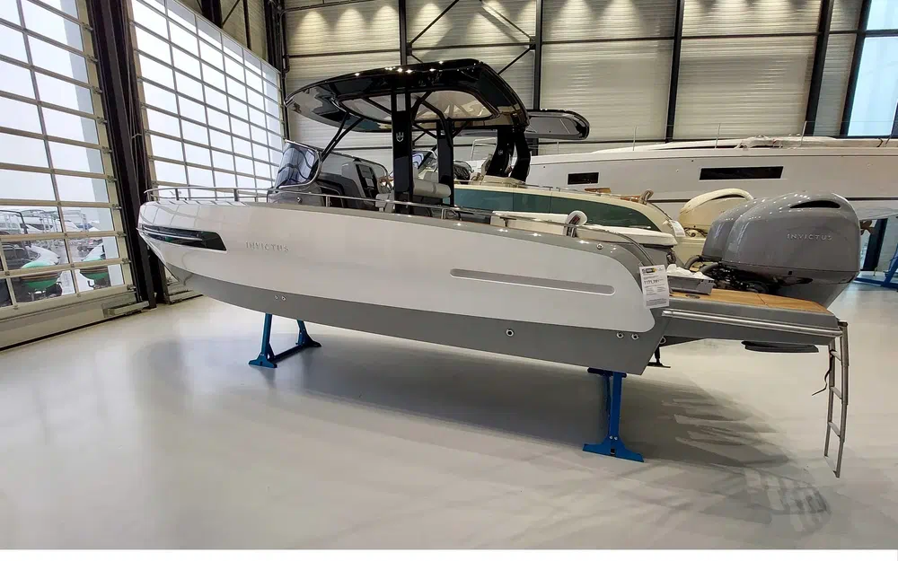 slider 3 Invictus 280 TTS