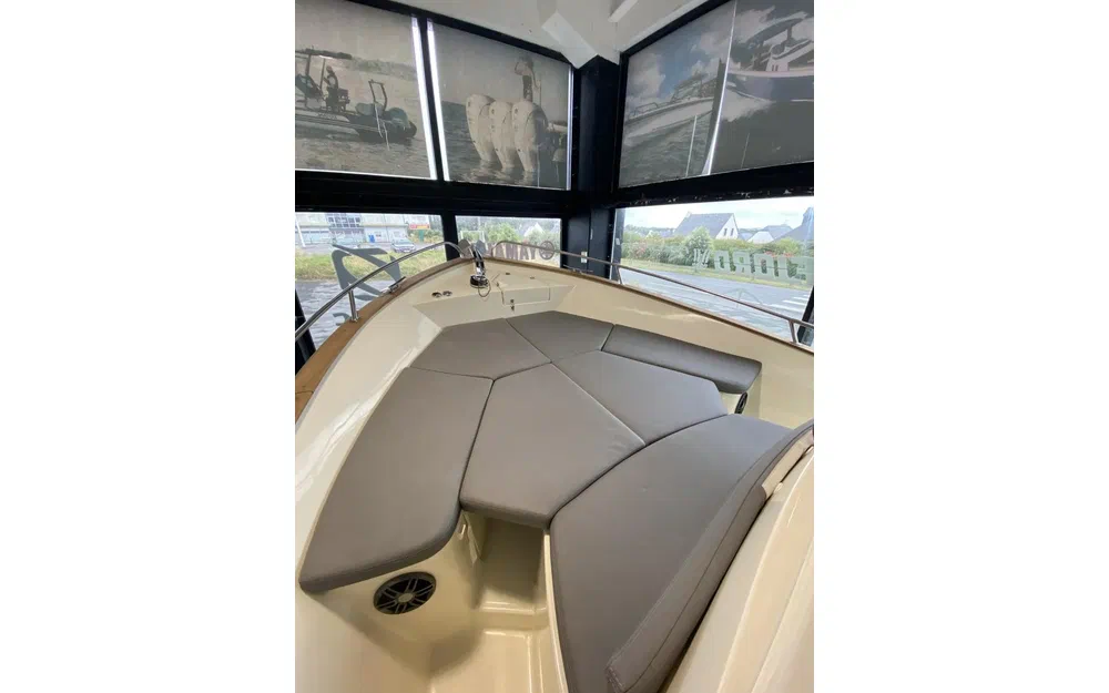 slider 2 Rhea 27 Open