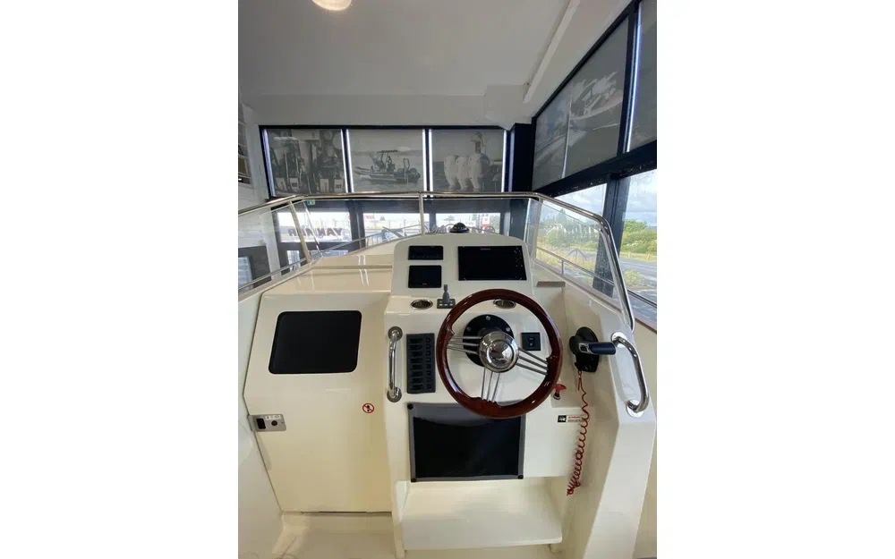 slider 1 Rhea 27 Open