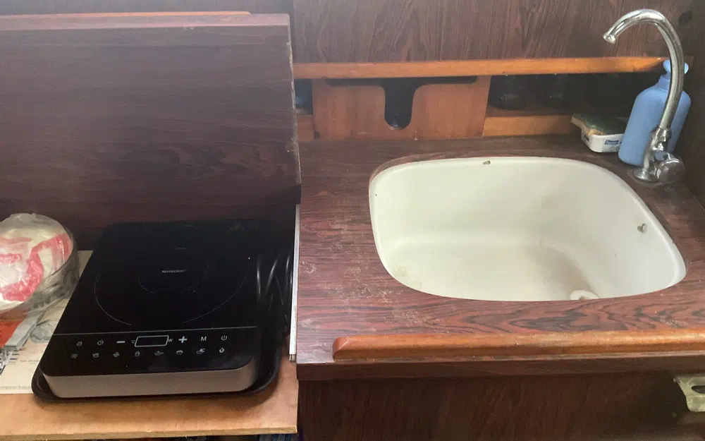 slider 15 Kirie Fifty 24