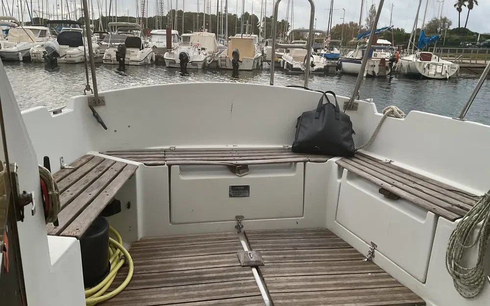 slider 17 Kirie Fifty 24