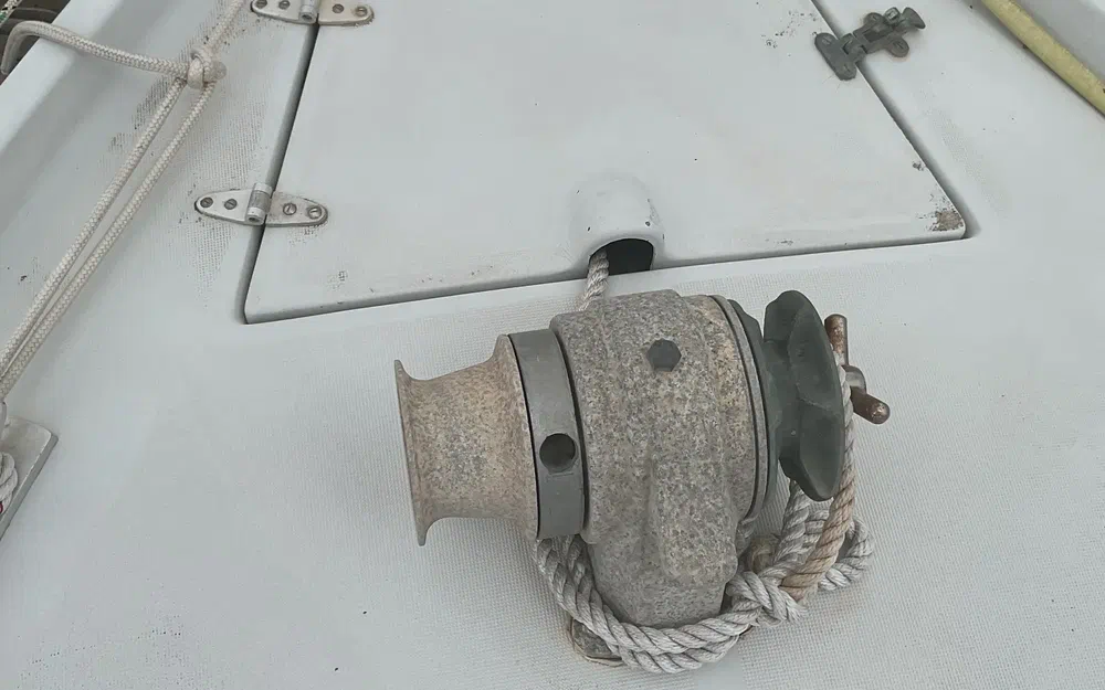 slider 3 Kirie Fifty 24